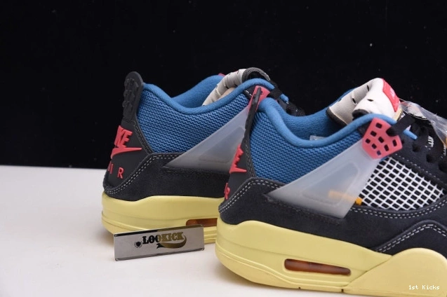 1st Kicks RETRO AIR OFF 4 NOIR UNION JORDAN DC9533-001 0715